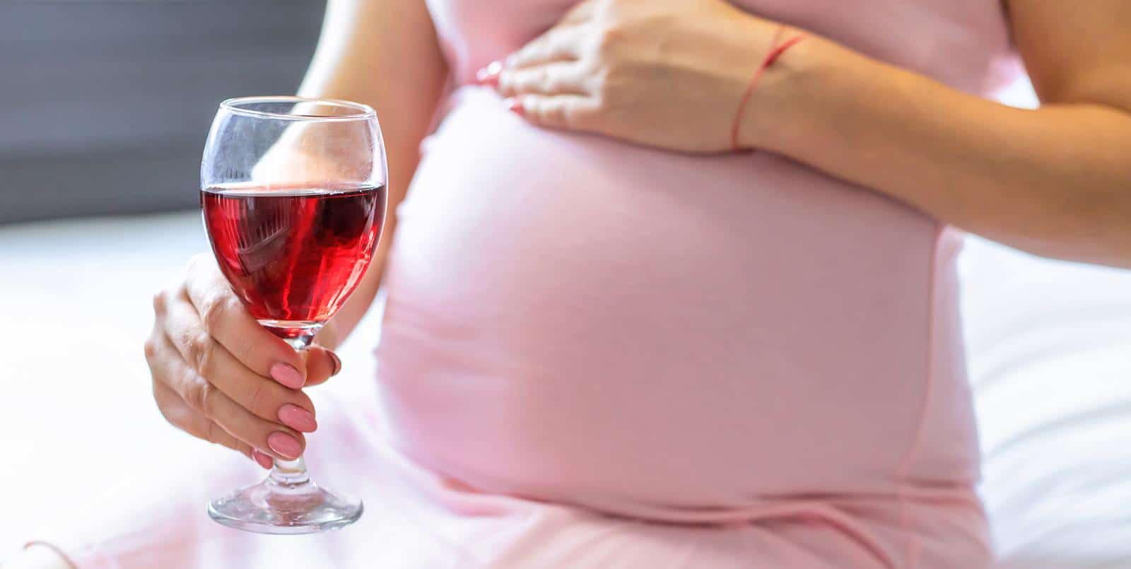 Вино при беременности форум. Алкоголь и беременность тематические фото. Картинка алкоголь при беременности проект.